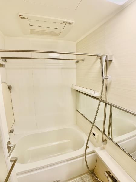 バス・シャワールーム　日々の疲れを癒すお風呂付です