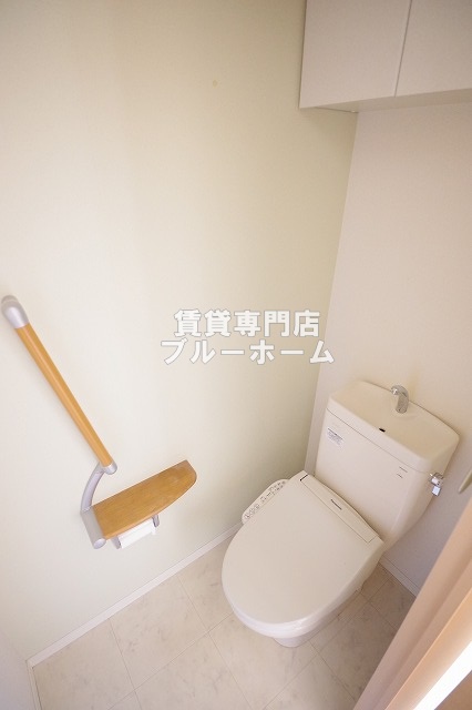 トイレ　ウォシュレット付き！