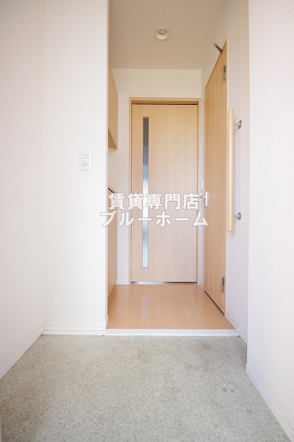 玄関　ゆとりのある綺麗な玄関スペース！