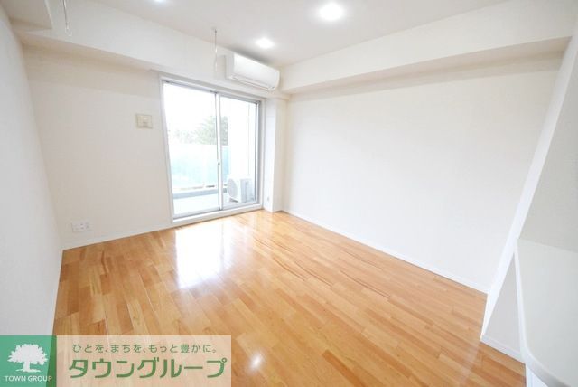 居室・リビング　イメージ。別号室写真です。