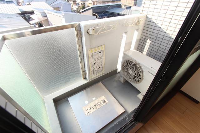 バルコニー　※４０７号室の写真になります。