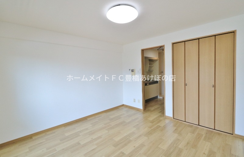 居室・リビング　同型別部屋写真