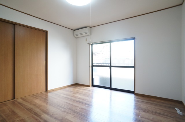 居室・リビング　※写真は反転タイプのお部屋です※