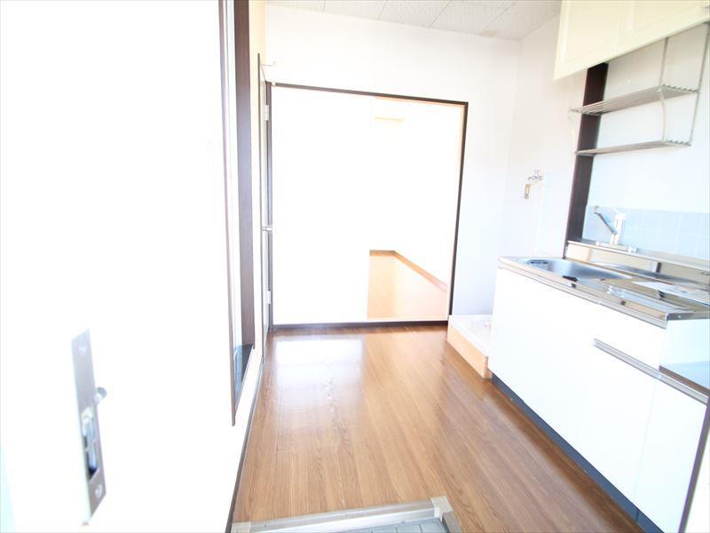 玄関　広々ＤＫ＆玄関　！