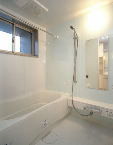 バス・シャワールーム　写真は別のお部屋です。※現況優先写真は別のお部屋です。※現況