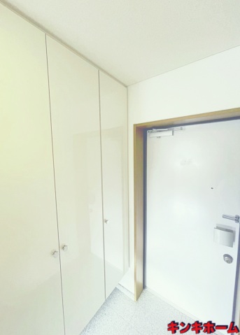 玄関　写真は別のお部屋です。※現況優先