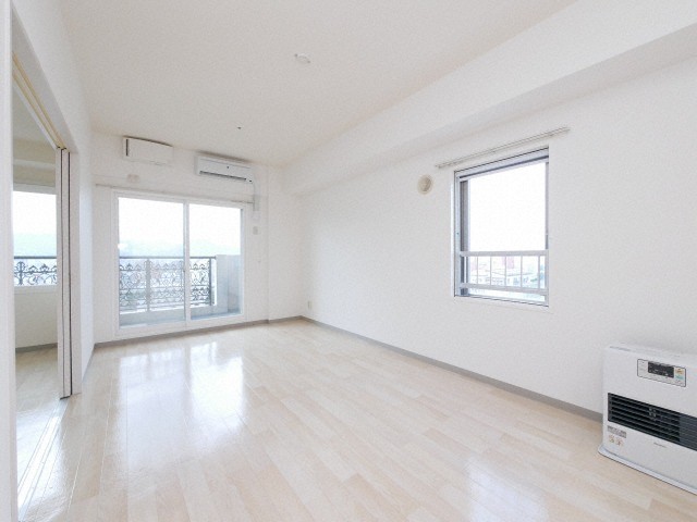 居室・リビング　★広々1LDK!高層階で日当たり良好！★ペット相談可！