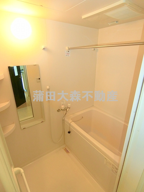 バス・シャワールーム　浴室乾燥機付のバスルーム