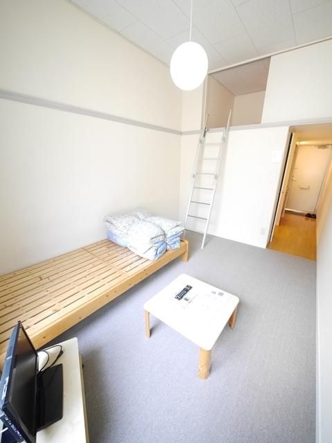 居室・リビング　★明るいお部屋です★