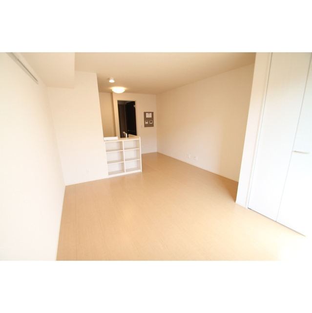 居室・リビング　※２０２にて撮影