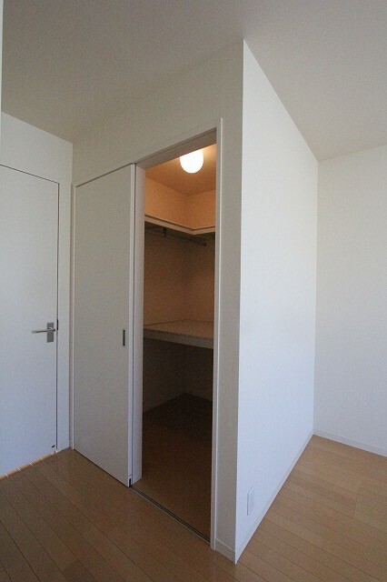 収納　ウォークインクローゼット