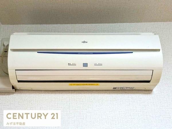 その他設備　エアコン付で夏も冬も快適です☆