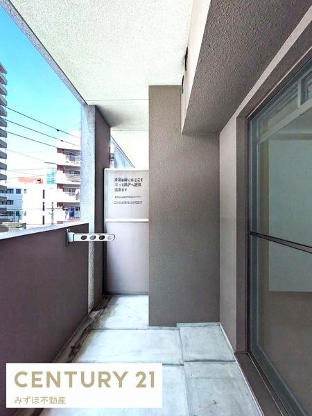 バルコニー　洗濯物干せます♪