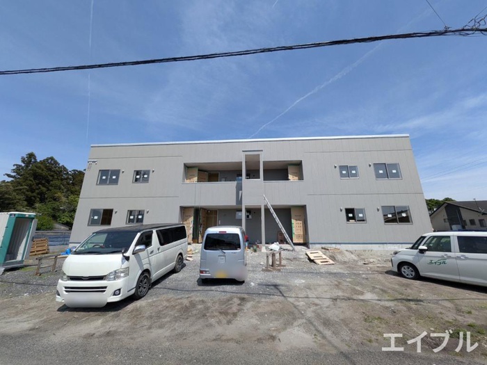 建物外観　建築中