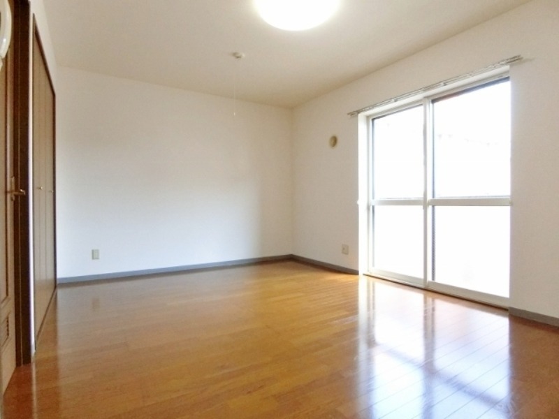 居室・リビング　図面と現状に相違がある場合には現状を優先