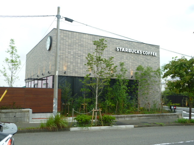 飲食店　スターバックスコーヒー（飲食店）まで400m