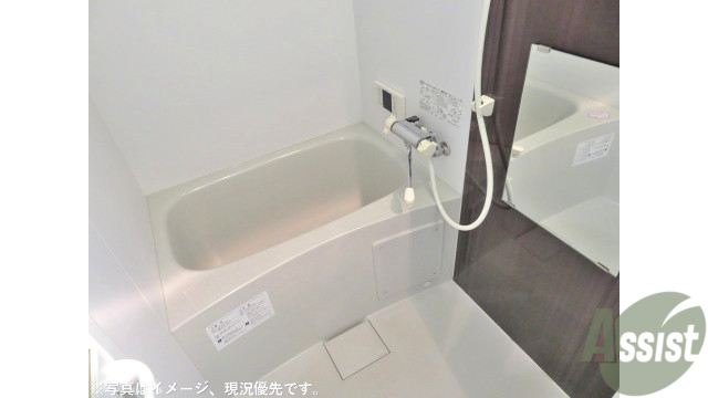 バス・シャワールーム　浴室乾燥もついたバスルーム、イメージ写真です。