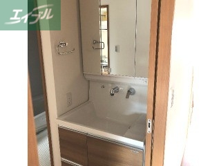 洗面設備　洗面化粧台