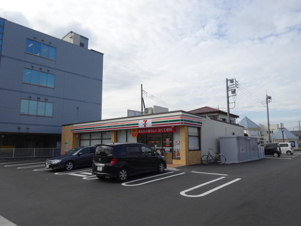 コンビニ　セブンイレブン太田市新井町南店（コンビニ）まで640m