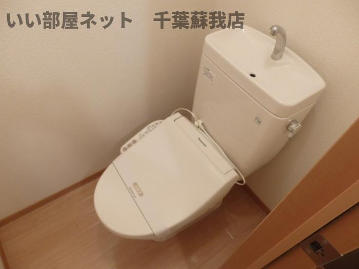 トイレ　清潔感のあるトイレです
