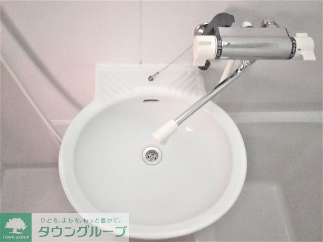 洗面設備　混合水栓で温度調節が簡単♪