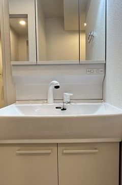 洗面設備　同仕様