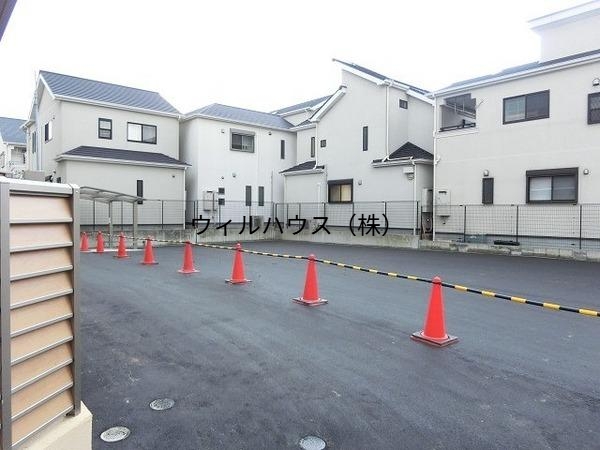 駐車場　敷地内駐車場！