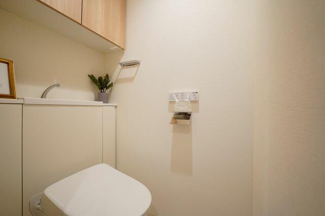 トイレ　※写真は同タイプ住戸です。