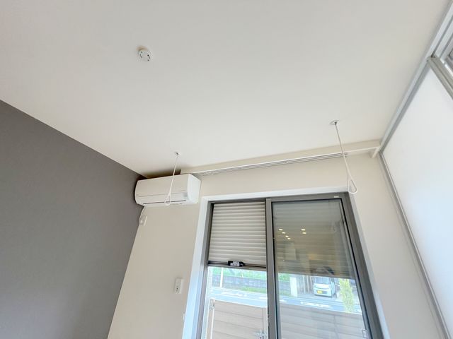 その他設備　★電動防犯シャッター＆室内物干しフック★