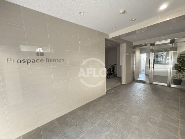 エントランス　プロスペース弁天　エントランス