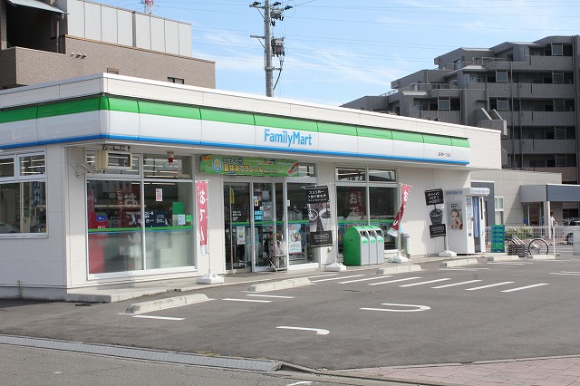 コンビニ　ファミリーマート 富沢南一丁目店（コンビニ）まで240m