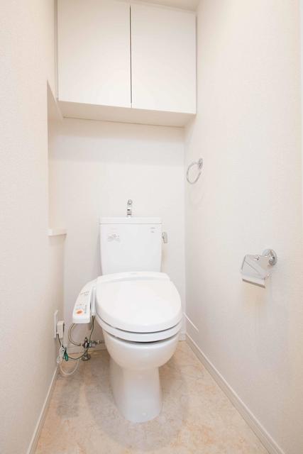 トイレ　※写真は同タイプ住戸です。