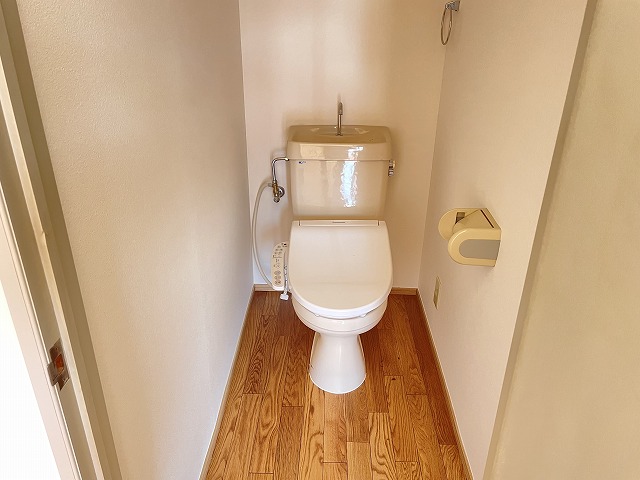 トイレ　清潔感のあるトイレです