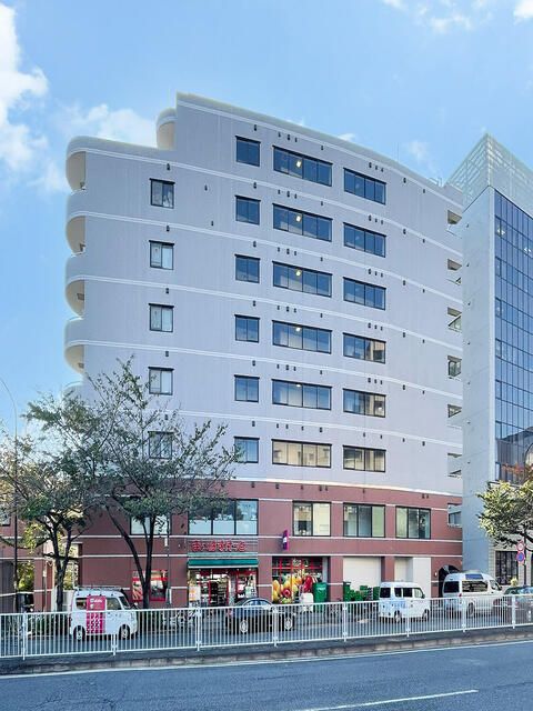 建物外観　■建物構造：SRC