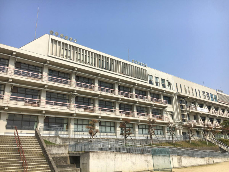 中学校　新庄中学校（中学校）まで2140m