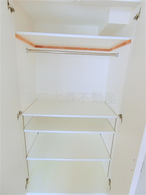 収納　収納　1メートル程の使いやすいクローゼット