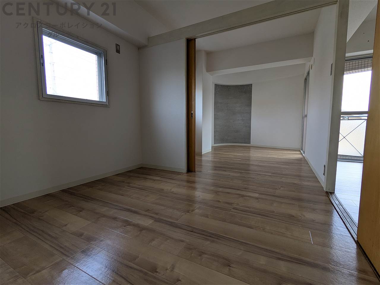 居室・リビング　角部屋住戸で過ごしやすく、おすすめです。