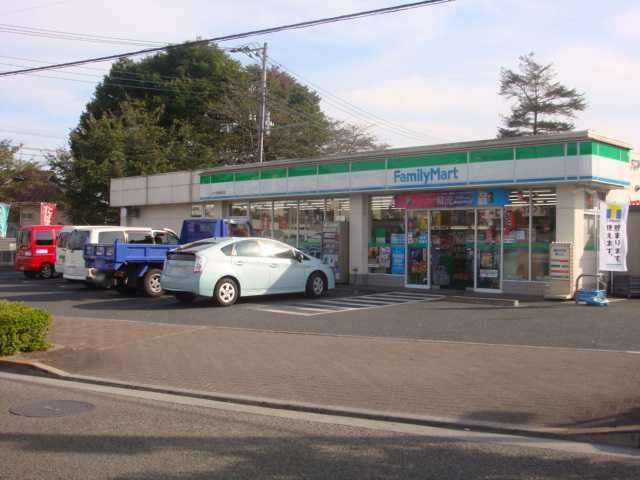 コンビニ　ファミリーマートあきる野草花店（コンビニ）まで430m