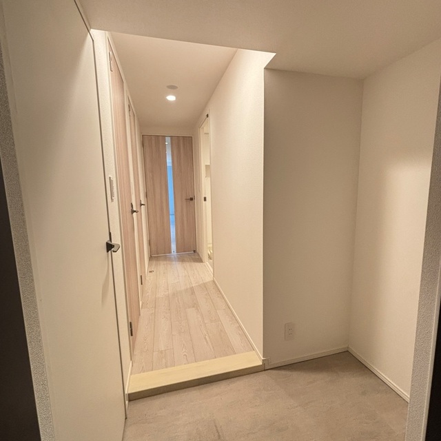 玄関　※写真は同タイプ住戸です。
