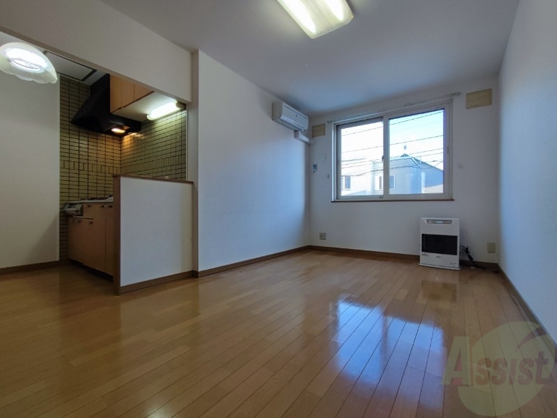 居室・リビング　広くてキレイなお部屋が広がっていて、充実した生活が送れそう。