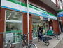 コンビニ　ファミリーマート 小石川ゆたて坂店（コンビニ）まで293m