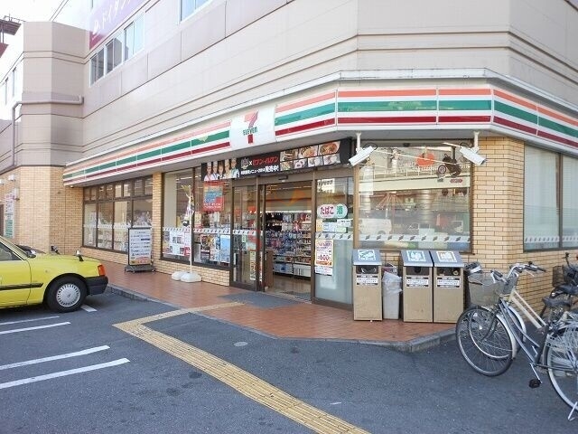 コンビニ　セブンイレブン大阪十三本町3丁目店（コンビニ）まで445m