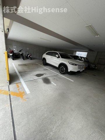 駐車場　車をお持ちの方に嬉しい駐車場付きの物件です