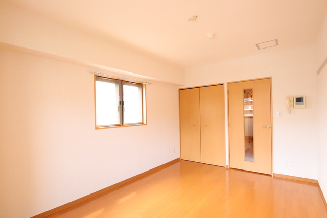 その他部屋・スペース　８帖の居室です♪