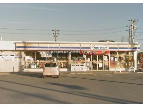 コンビニ　ミニストップ安城新田町店（コンビニ）まで594m