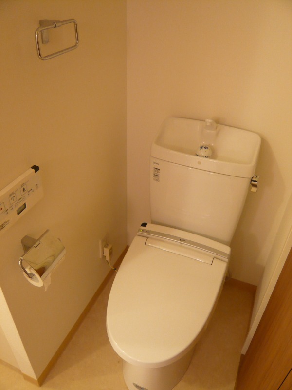 ディアスタ日暮里のトイレ写真