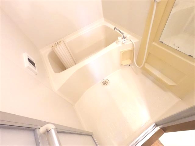 バス・シャワールーム　追い焚き機能付