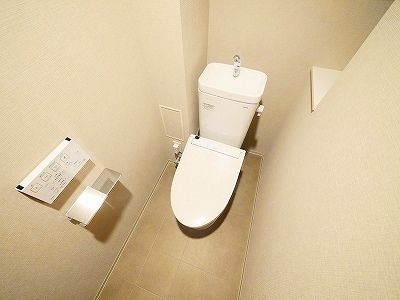 ローレルコート奈良三条宮前町のトイレ写真