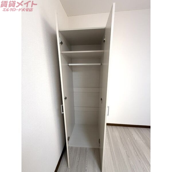 収納　別部屋反転画像参考