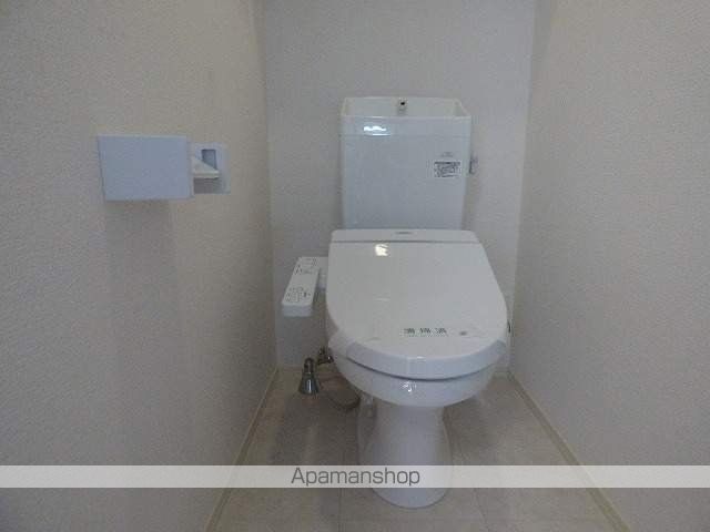 近鉄奈良線 鶴橋駅 徒歩2分 3階建 築8年のトイレ写真